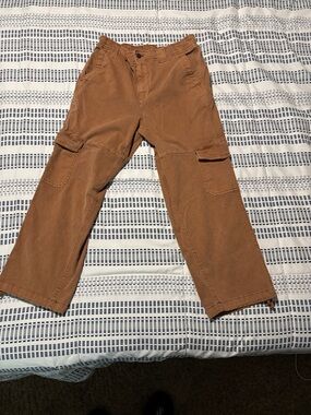 Womens Old Navy cargo style capri